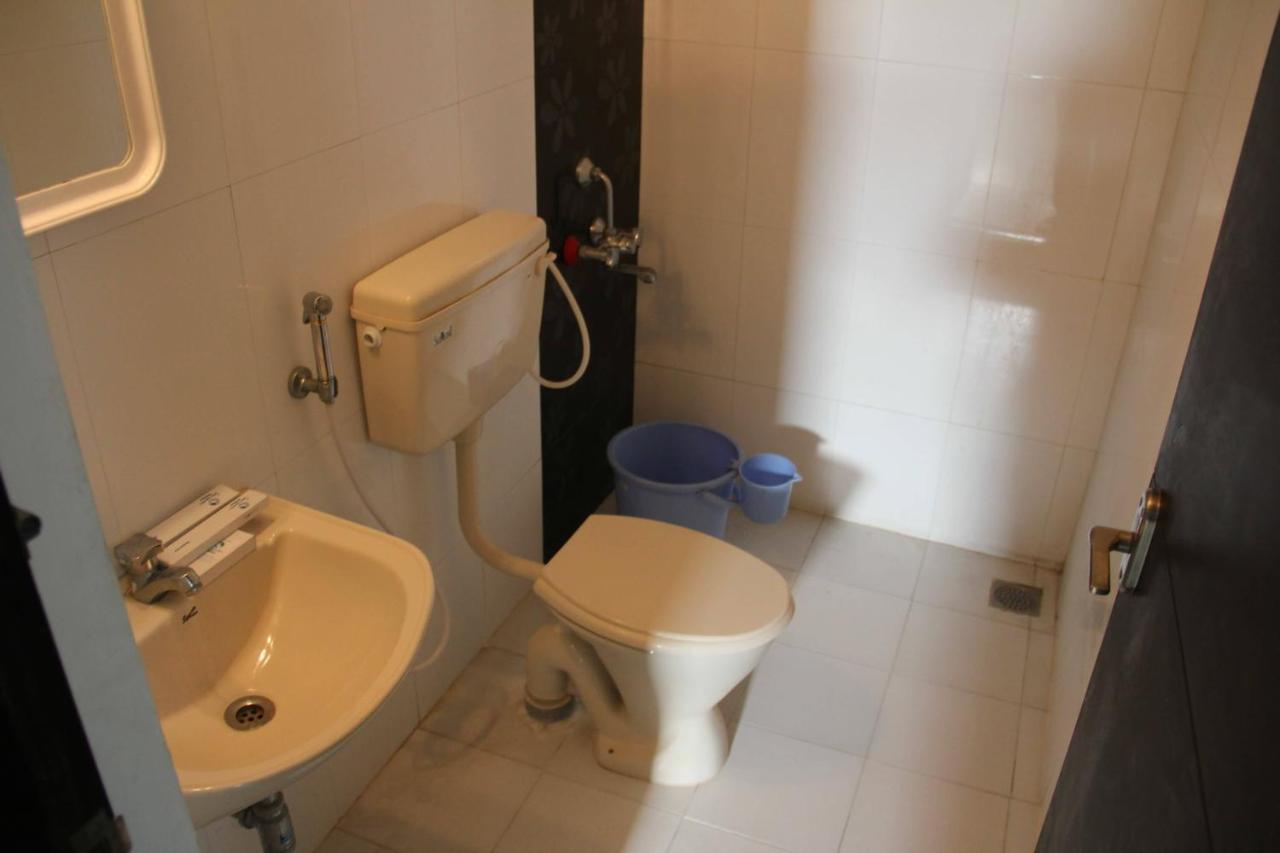 Seaqueen Residency Hotel Chennai Exterior photo