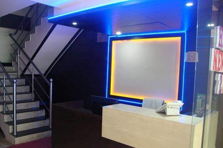 Seaqueen Residency Hotel Chennai Exterior photo