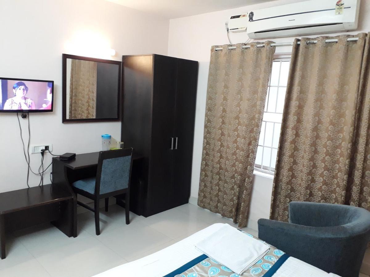 Seaqueen Residency Hotel Chennai Exterior photo